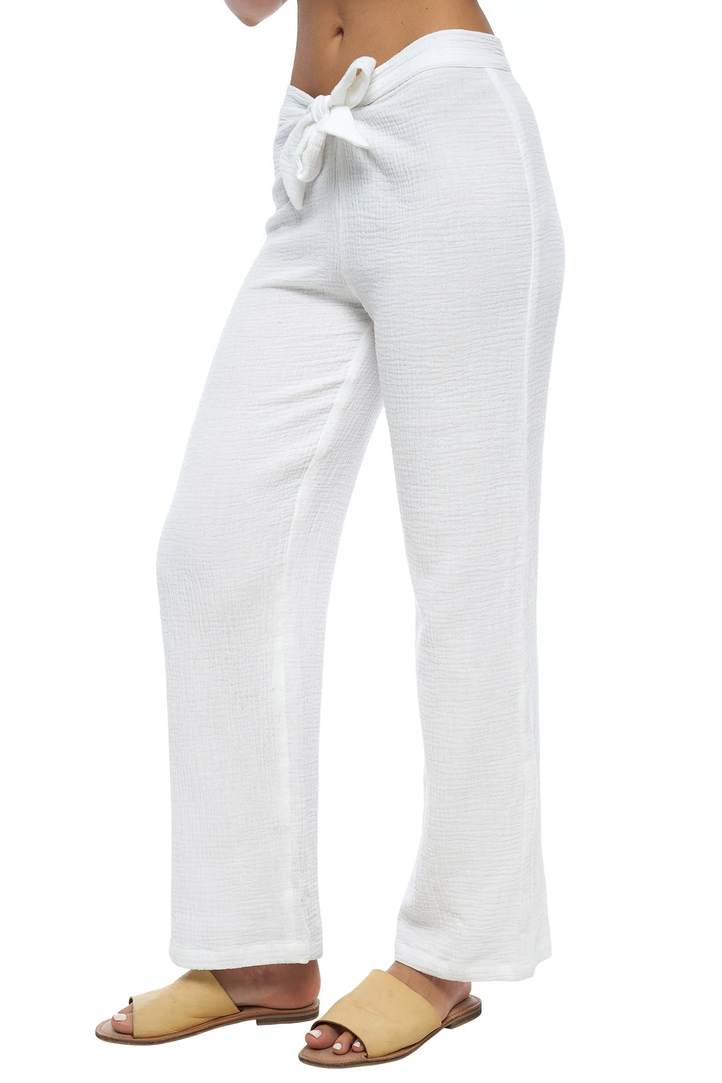 Della Pant- White