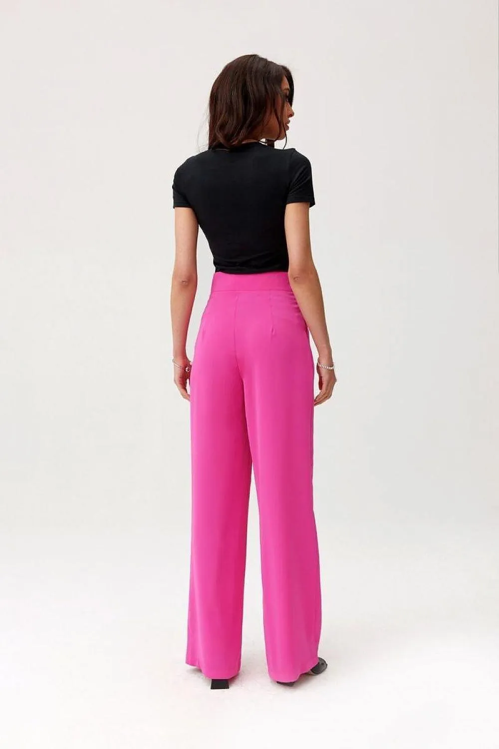 Elegant High-Waisted Pants for Stylish Women