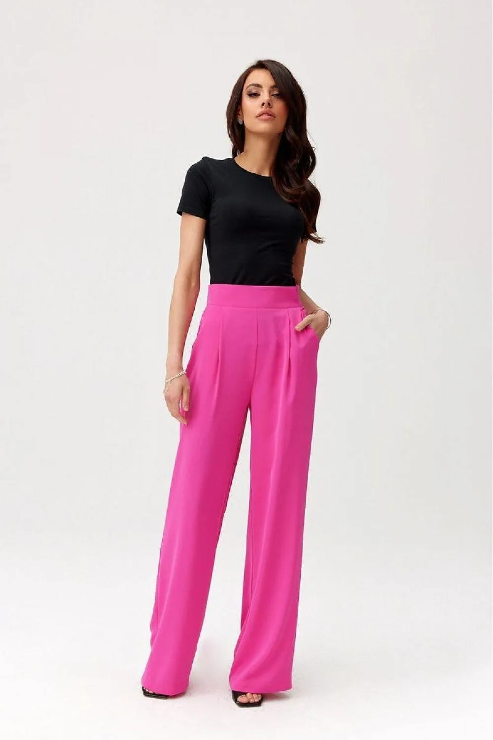 Elegant High-Waisted Pants for Stylish Women