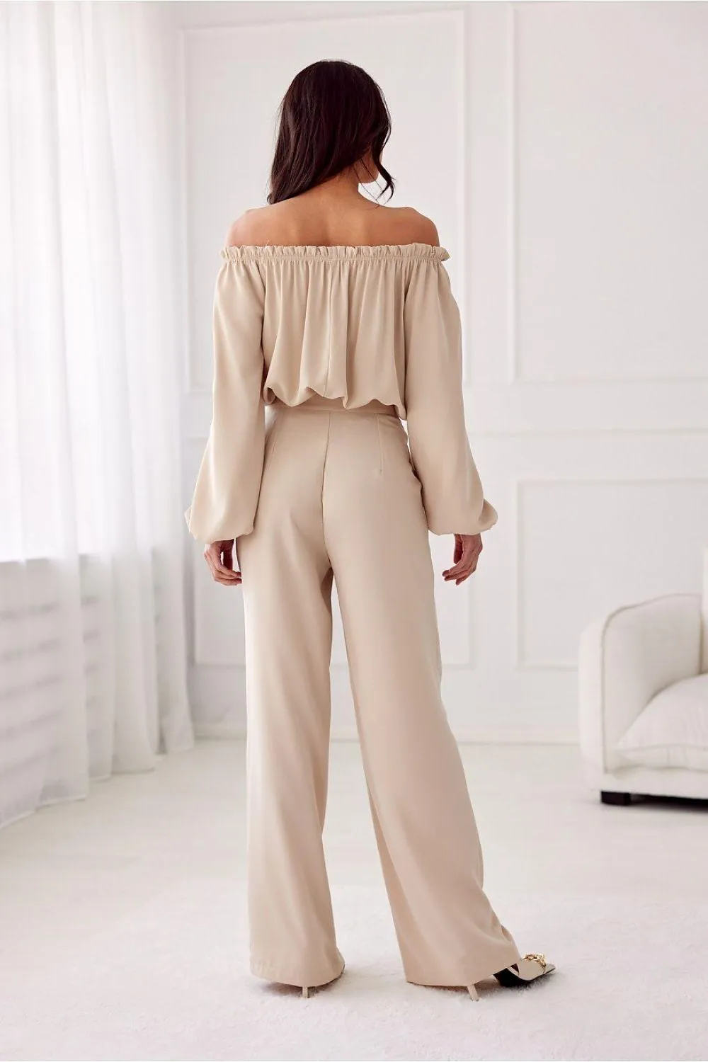 Elegant High-Waisted Pants for Stylish Women