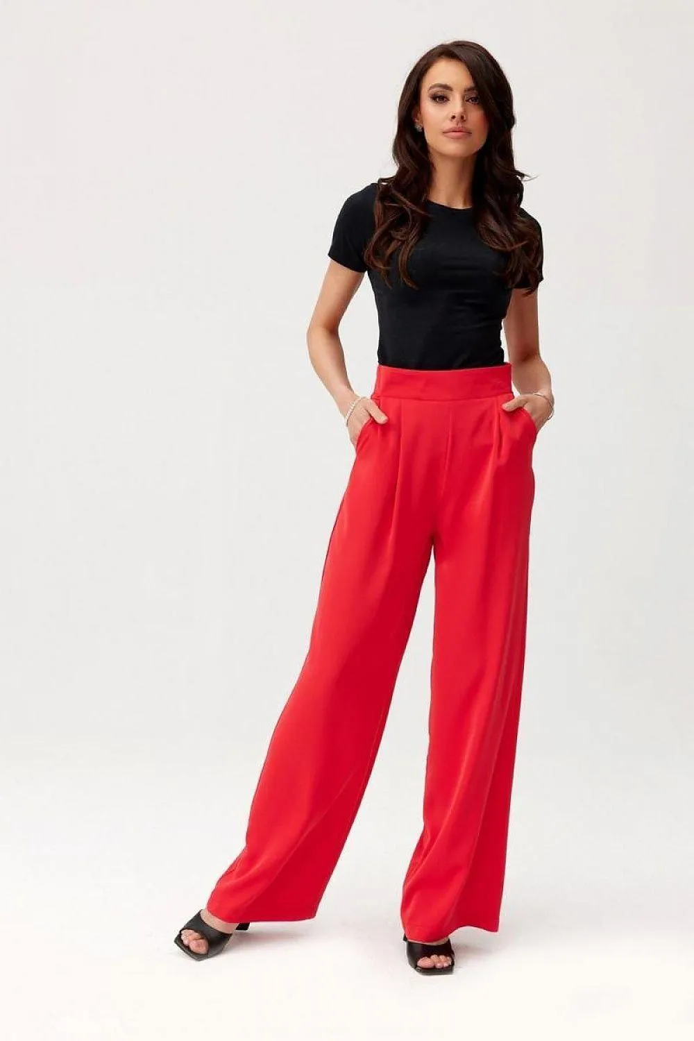 Elegant High-Waisted Pants for Stylish Women