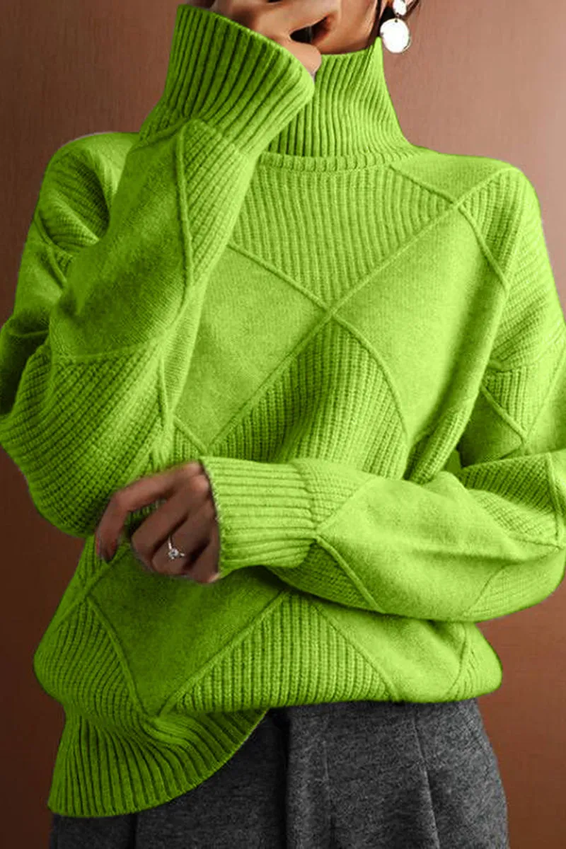 HWR1125 Geometric Knit Turtleneck Sweater